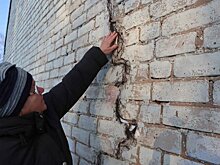 Двухэтажный дом в Нововятске трещит по швам в разгар зимы