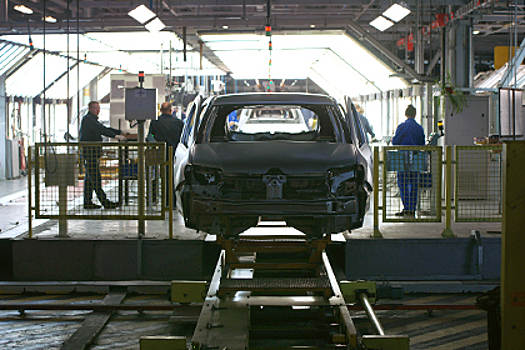Производство легковых автомобилей в РФ упало на 7,4%