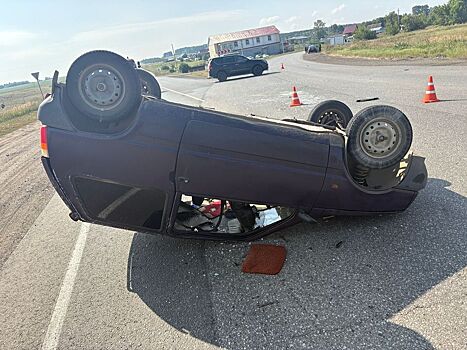 В Сарапульском районе женщина за рулем «Лексуса» устроила ДТП
