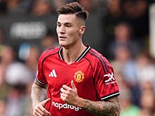 Невилл об игре Шешко: «Хочется большего за 80 млн фунтов. Он далек от Куньи и Мбемо – других форвардов, которых приобрел «МЮ»