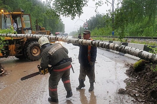 Оползень сошел на участке федеральной трассы под Красноярском