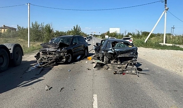 В Волгограде в результате тройного ДТП пострадал несовершеннолетний