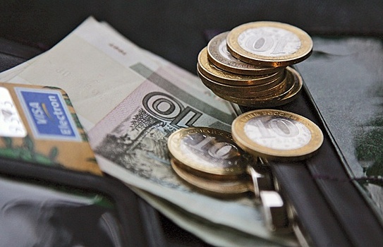 Юрист Алехин: При задержке зарплаты от двух недель сотрудник вправе не работать