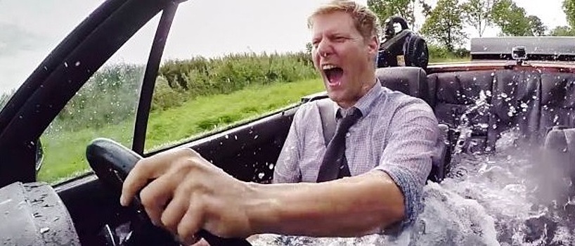 BMW 325i Cabrio превратился в ванную на колесах