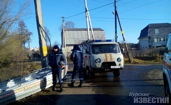 Спасатели круглосуточно дежурят на переправах в Курске