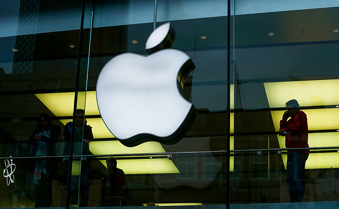 Apple ответила на обвинения генпрокурора США