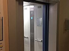 Жители запада Москвы наводят порядок в своих подъездах