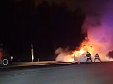 В Екатеринбурге на Режевском тракте от удара вспыхнули две машины