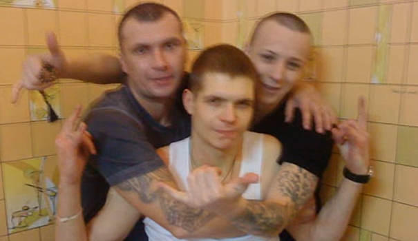 Максим Французов (Француз), в центре