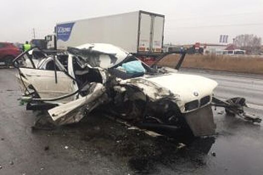 В массовой аварии на трассе Тюмень-Омск в погиб водитель BMW