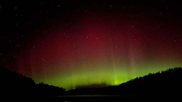 Северное сияние накрыло ряд городов Сибири