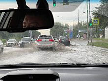 После ливня дороги Красноярска затопило