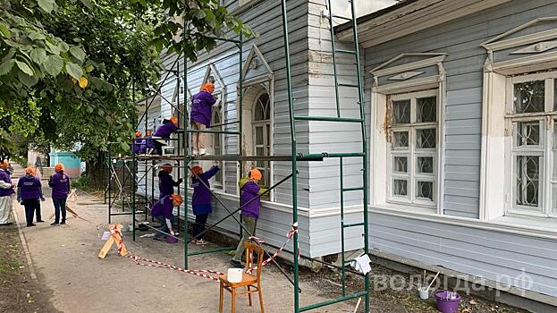 «Волонтеры культуры» преображают дом купчихи Красненьковой в Вологде