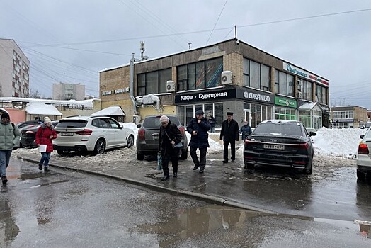 Платная парковка может появиться в Савелках