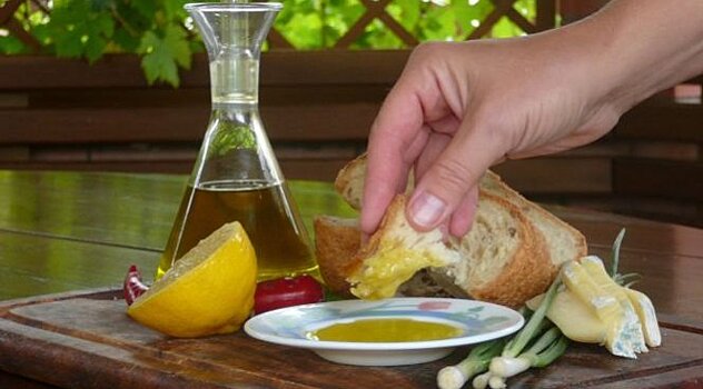 Любителей жирного спасает оливковое масло