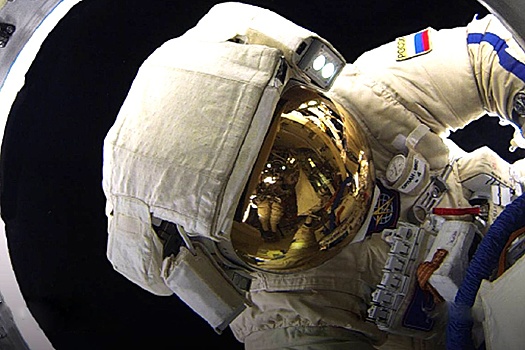 Космонавты Сергей Прокопьев и Дмитрий Петелин 12 мая совершат третий в этом году выход в открытый космос