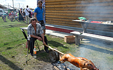 Поросенком на вертеле накормят гостей фестиваля в Чирухе