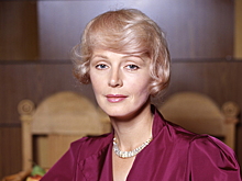 "Он ударил меня по лицу"