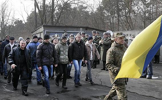 Хлоцы нэ хочут воюваты: Призыв в армию Украины под угрозой срыва