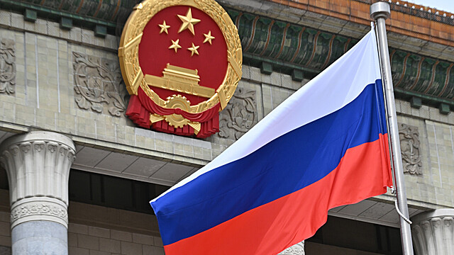 Китай заявил, что отвергает санкции США за связи с Россией
