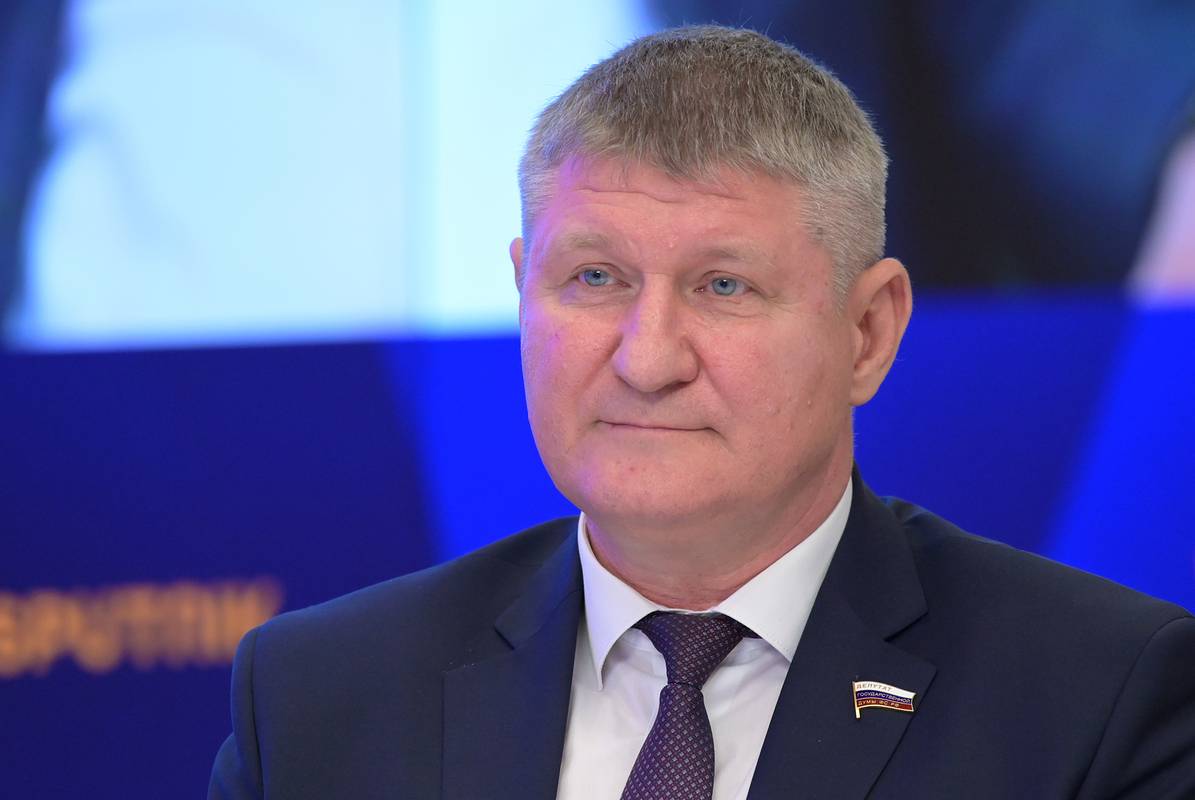 В Госдуме прокомментировали указ Зеленского о параде Победы в Москве