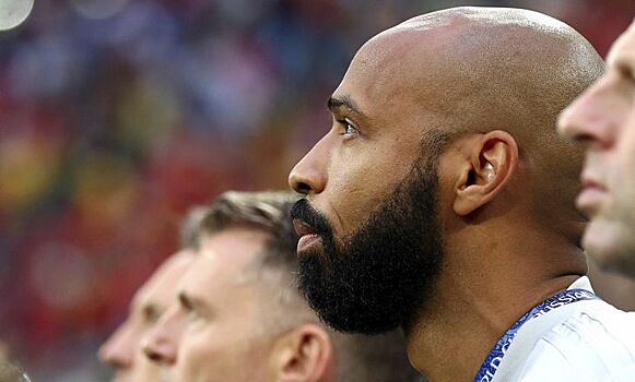 "Барселона" может заменить Кумана на Анри