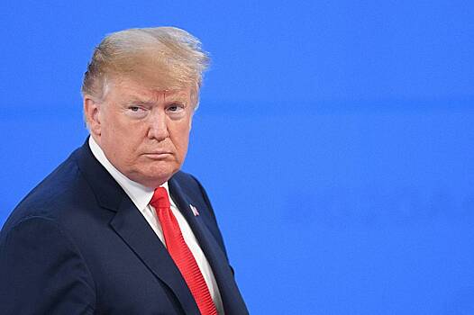 Трамп хотел ввести новые автопошлины в День дурака, но передумал