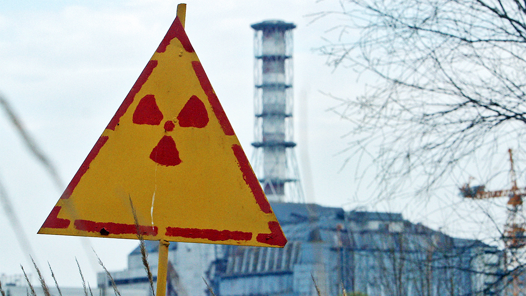 Украина во мраке: Запуск аварийных реакторов на АЭС грозит устроить второй Чернобыль