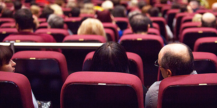 Заключительная премьера сезона: театр «Современник» покажет спектакль «Житие FM»