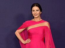 С широко открытыми глазами: Шарлиз Терон и другие примеры удачной блефаропластики