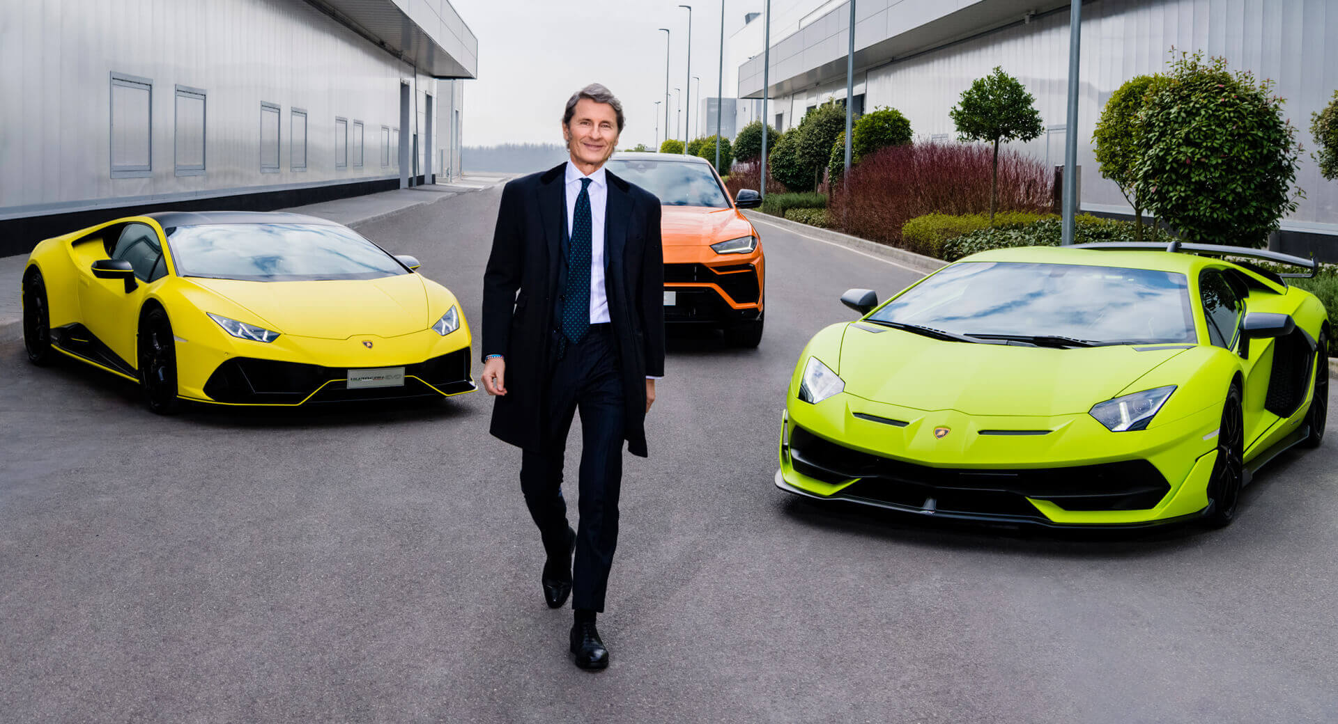 Lamborghini      Ferrari - 