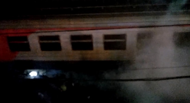 Электричка загорелась на станции Голицино