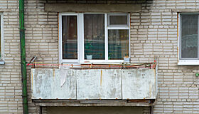 В центре Волгограда обрушился балкон жилого дома