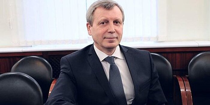 Замглавы ПФР А.Иванов подозревается в получении взятки в размере 4,4 млн руб.