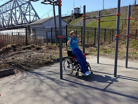 «Приедут с автоматами»: инвалида не пустили на стадион