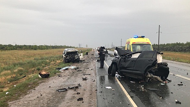 На трассе Оренбург-Орск в ДТП с Lexus погибла молодая женщина