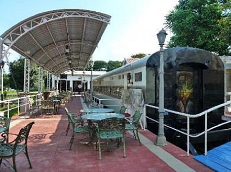 В Индии из вагонов поездов сделают рестораны