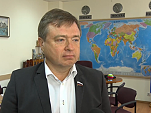 «Человек, который читает по бумажке»: Иванов — о Зеленском
