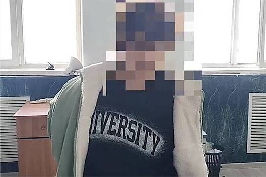 Невменяемое состояние ворвавшегося в российский детсад с ножом попало на видео