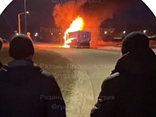 7 человек тушили фуру под Рязанью