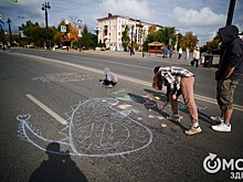 Такой яркий "Пешеходный Любинский". Омичи раскрасили центральную улицу города