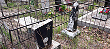 Сотрудник хабаровского кладбища годами крал ограждения с могил