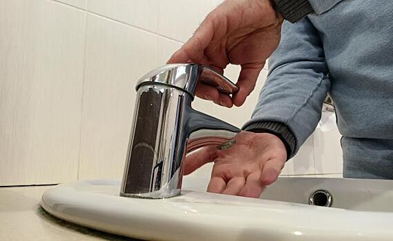 В Курске на Семеновской произошла авария на водопроводной сети