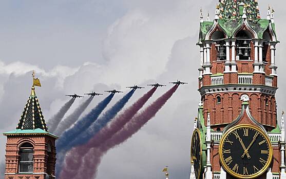 Парад Победы в Москве связали с развалом Запада