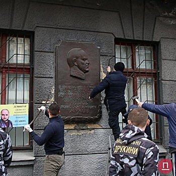 Одесса без памяти: националисты уничтожили последний барельеф Жукову