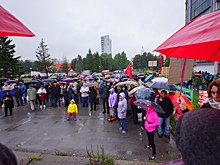 Сотни жителей Краснообска вышли на митинг против политики местной администрации