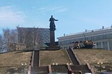 Что станет с памятником Муллануру Вахитову в центре Казани?