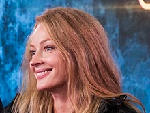 Ходченкову рассказала о работе стриптизершей