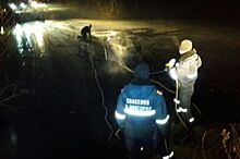 Машину с телом мужчины извлекли из воды в Автозаводском районе