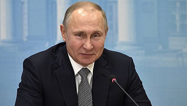 Путин поздравил Земана с переизбранием